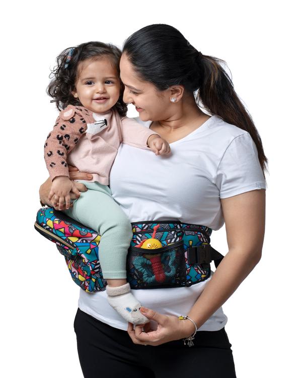 Baby Carrier with Hip Seat and InBuilt Mini Diaper Bag